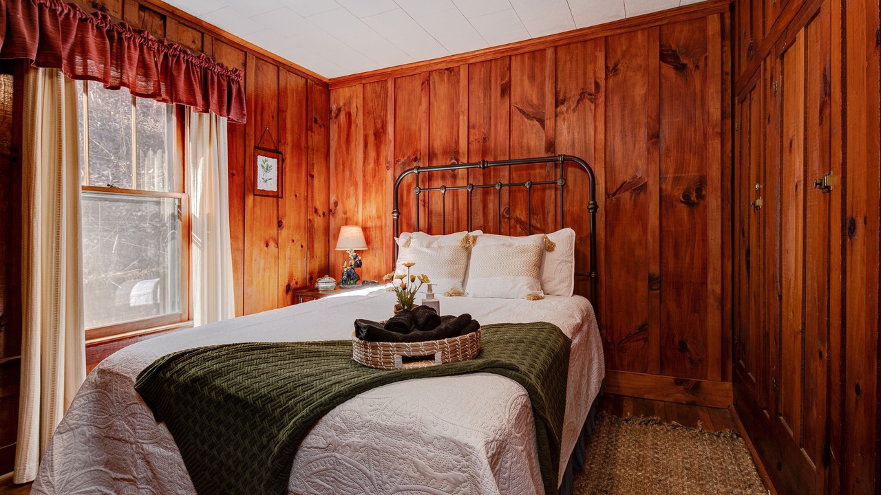 Photo of Bedroom in Rosman