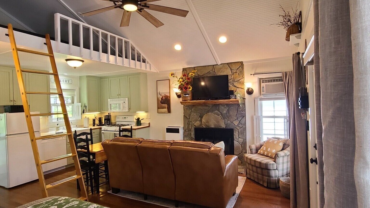 Photo of Bedroom in Altamont