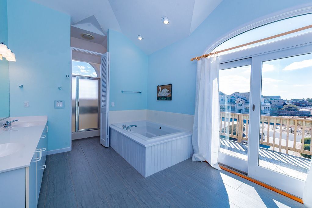 Photo of Bathroom in Ocean Hill