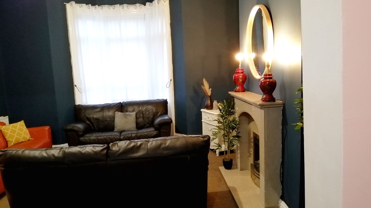 Photo of Livingroom in Newcastle-upon-Tyne