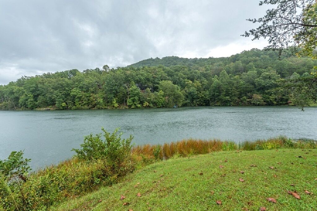 Photo of Outdoor in Lake Lure