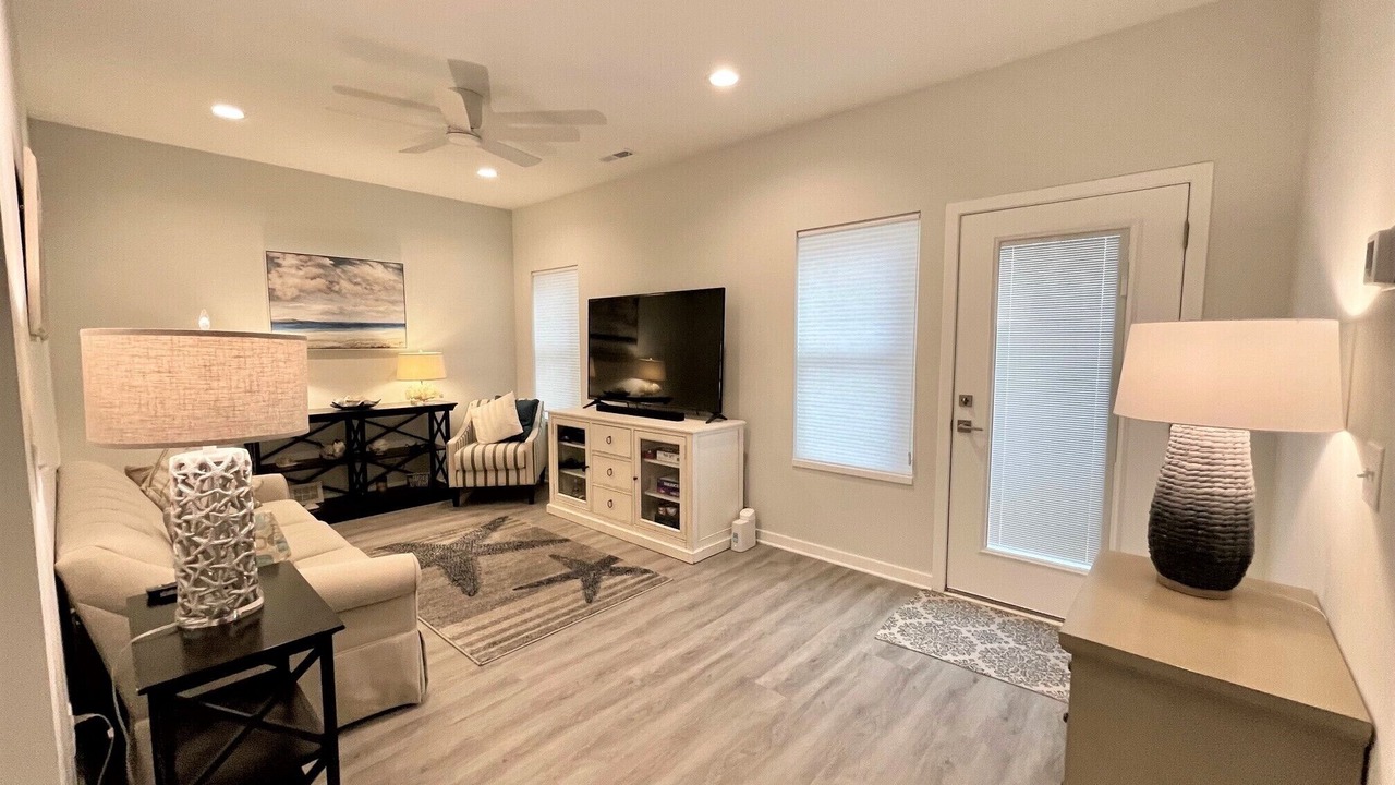 Photo of Livingroom in North Carolina Coast