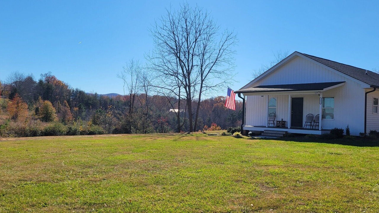 Photo of Outdoor in Morganton