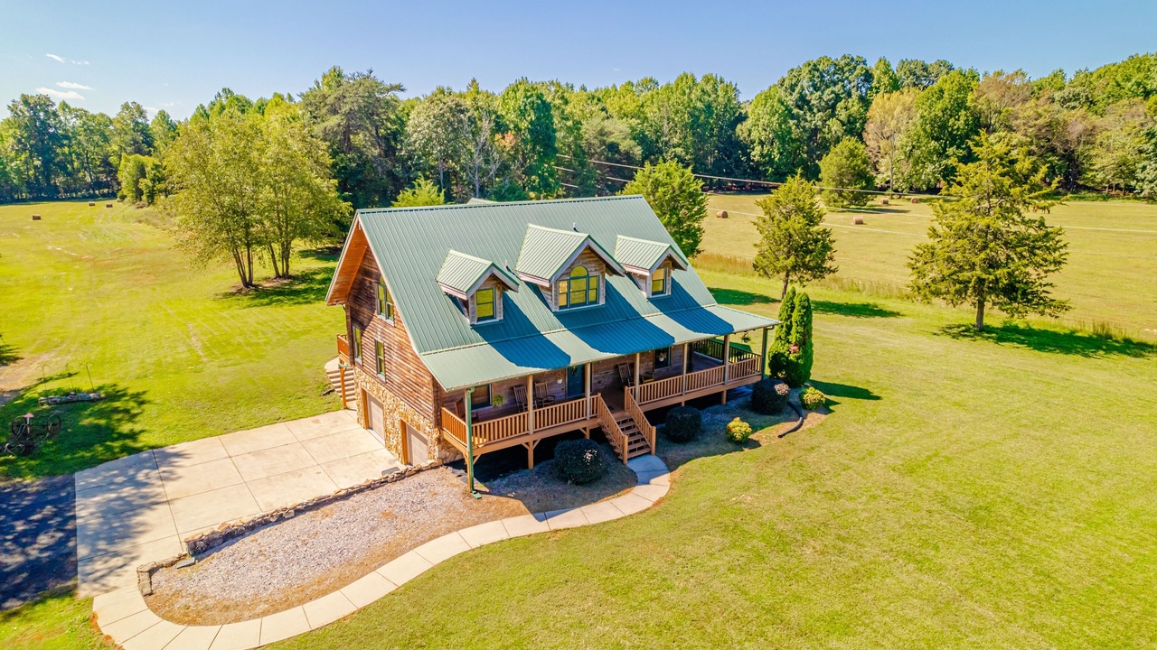 Photo of Outdoor in Huntersville