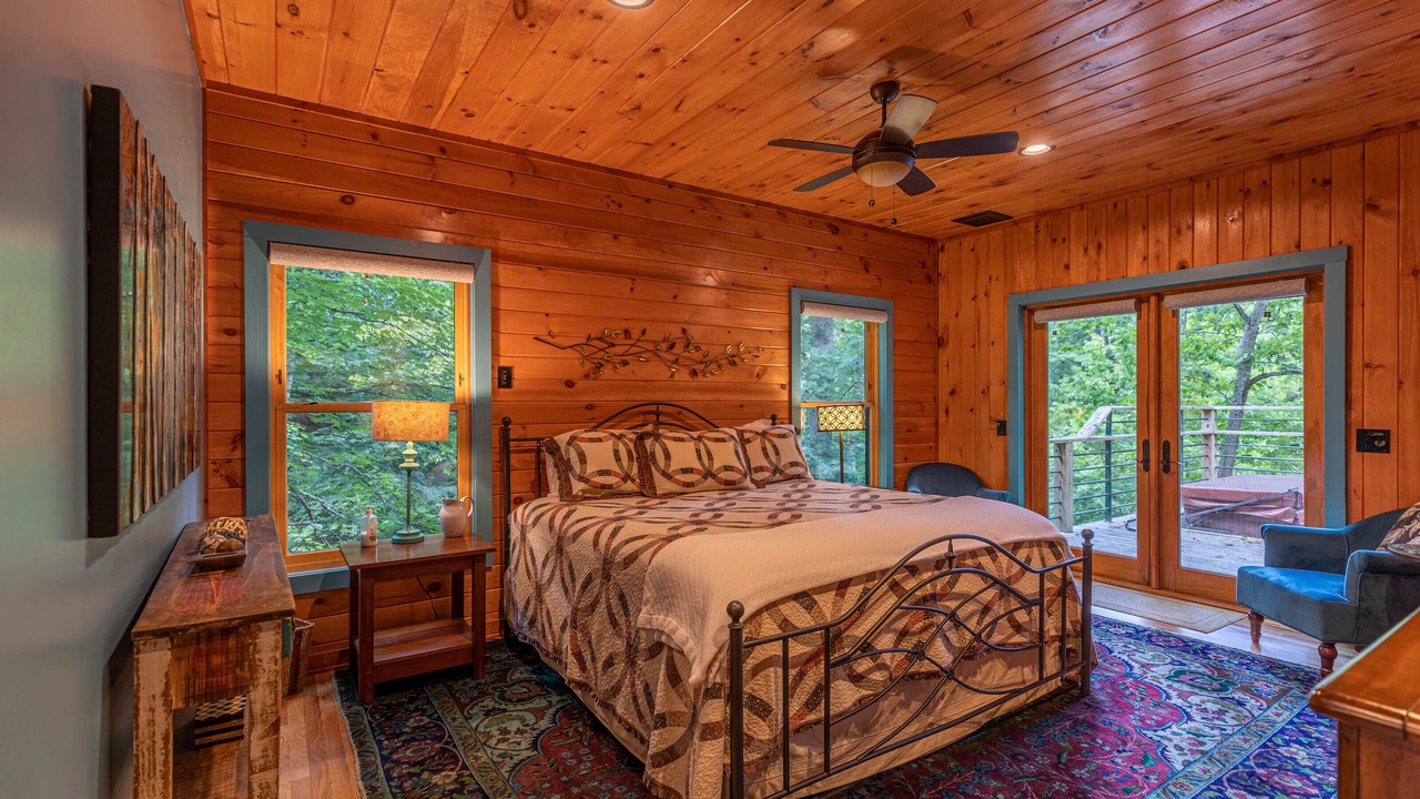 Photo of Bedroom in Sugar Grove