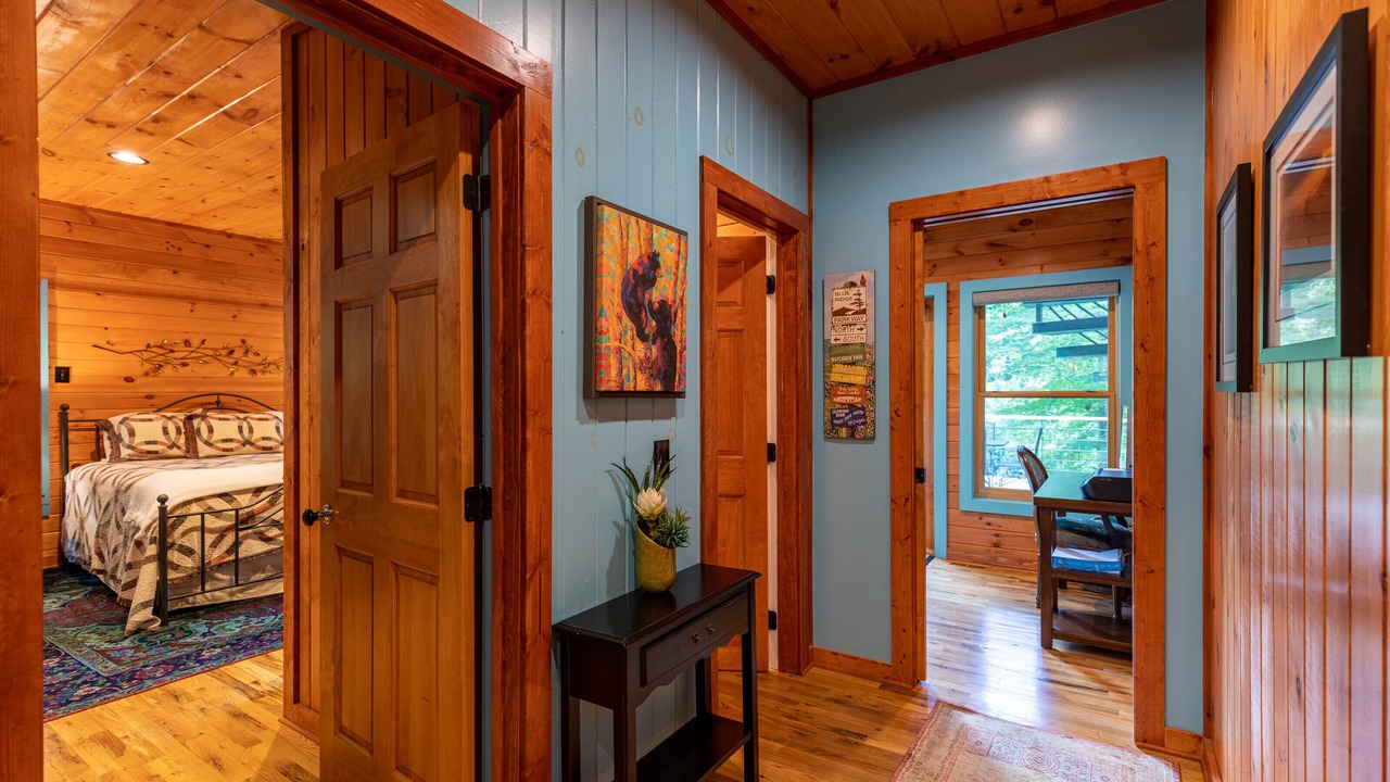 Photo of Bedroom in Sugar Grove