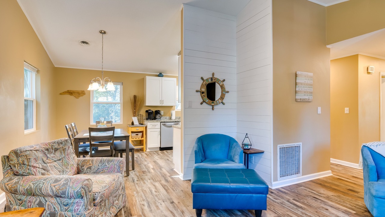 Photo of Livingroom in Emerald Isle