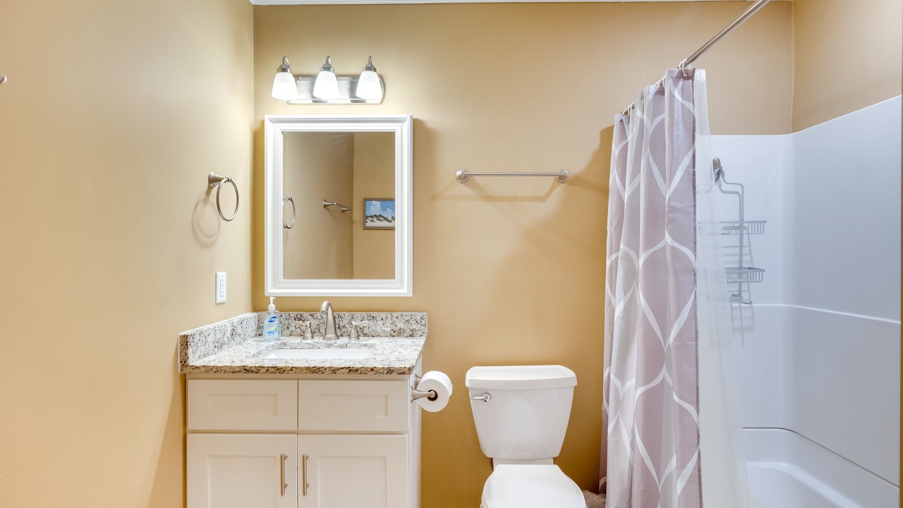 Photo of Bathroom in Emerald Isle