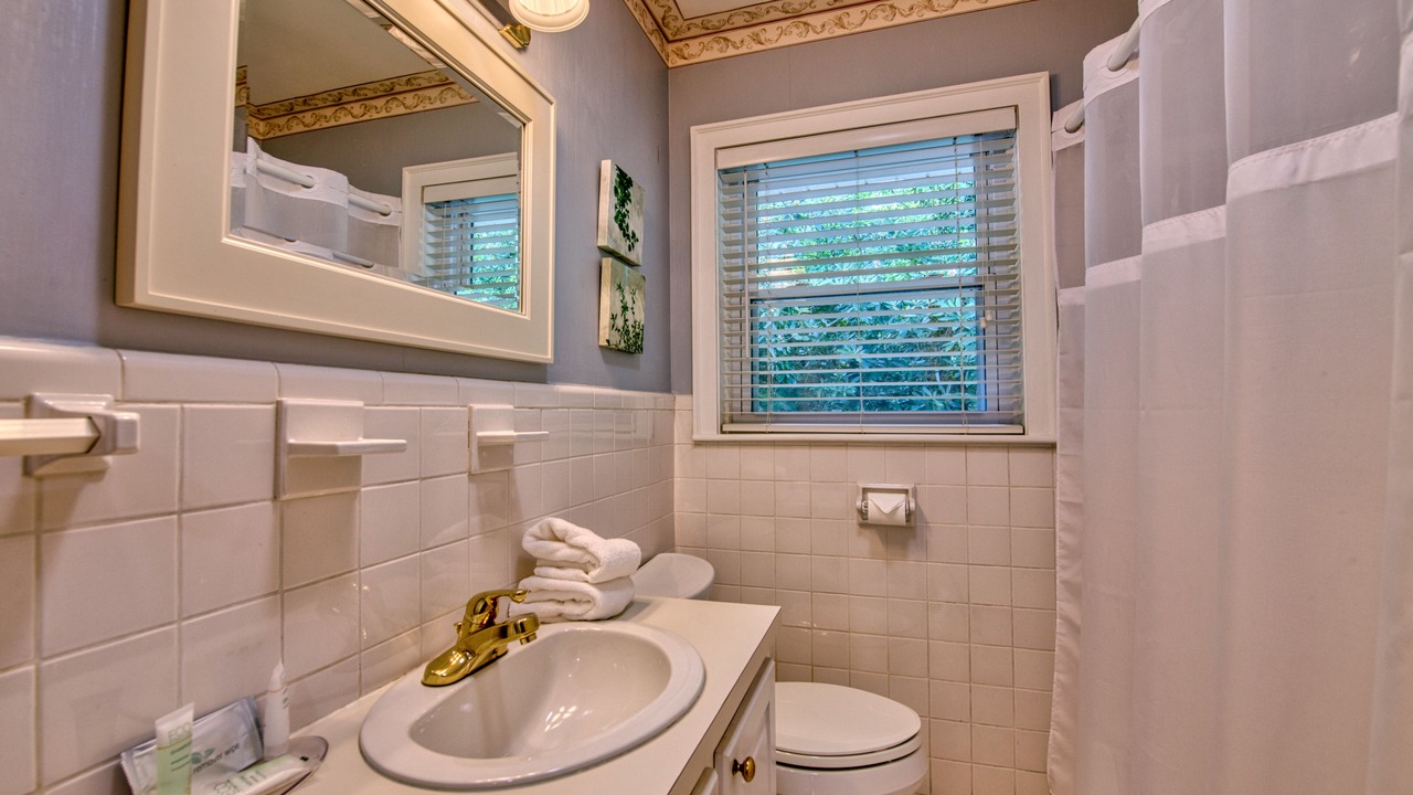 Photo of Bathroom in Lake Junaluska
