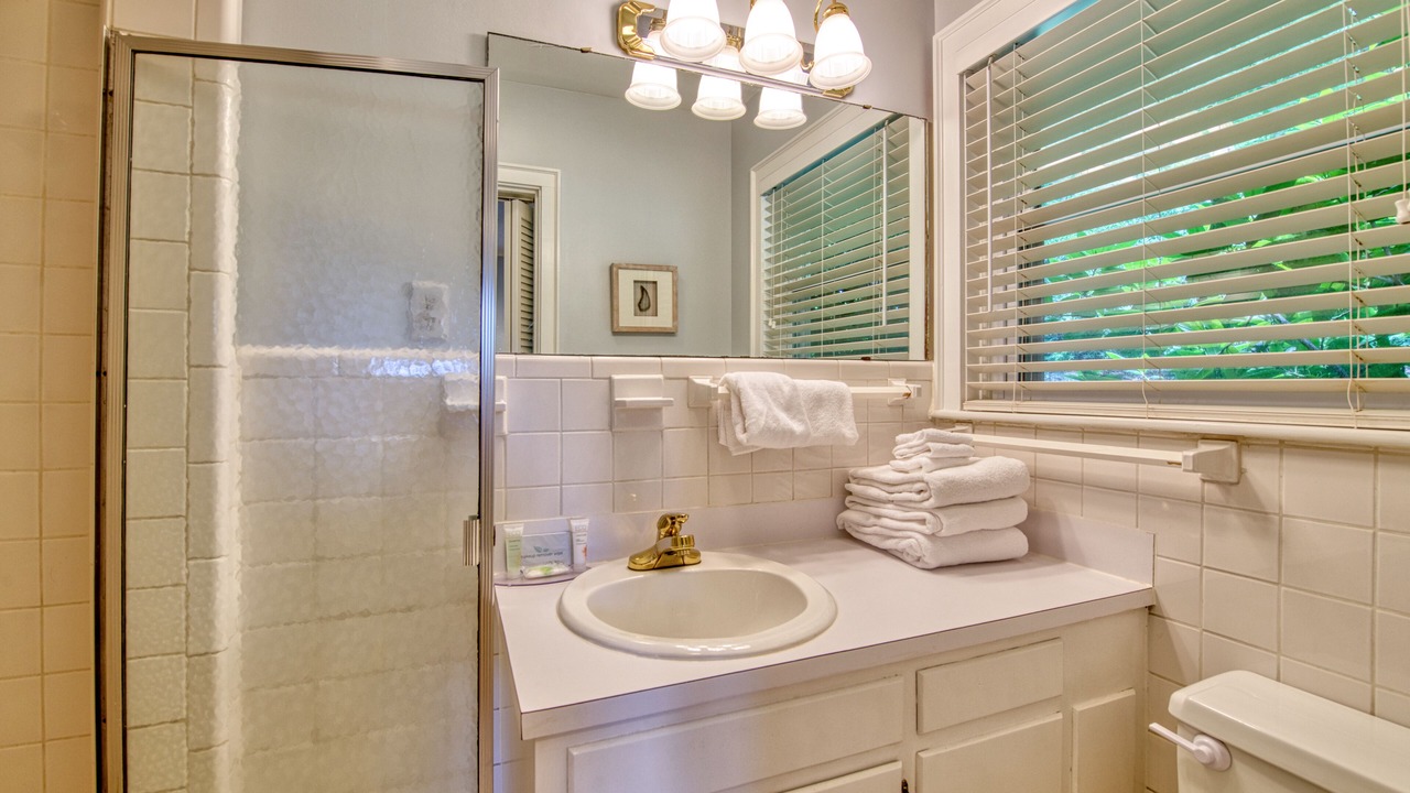 Photo of Bathroom in Lake Junaluska