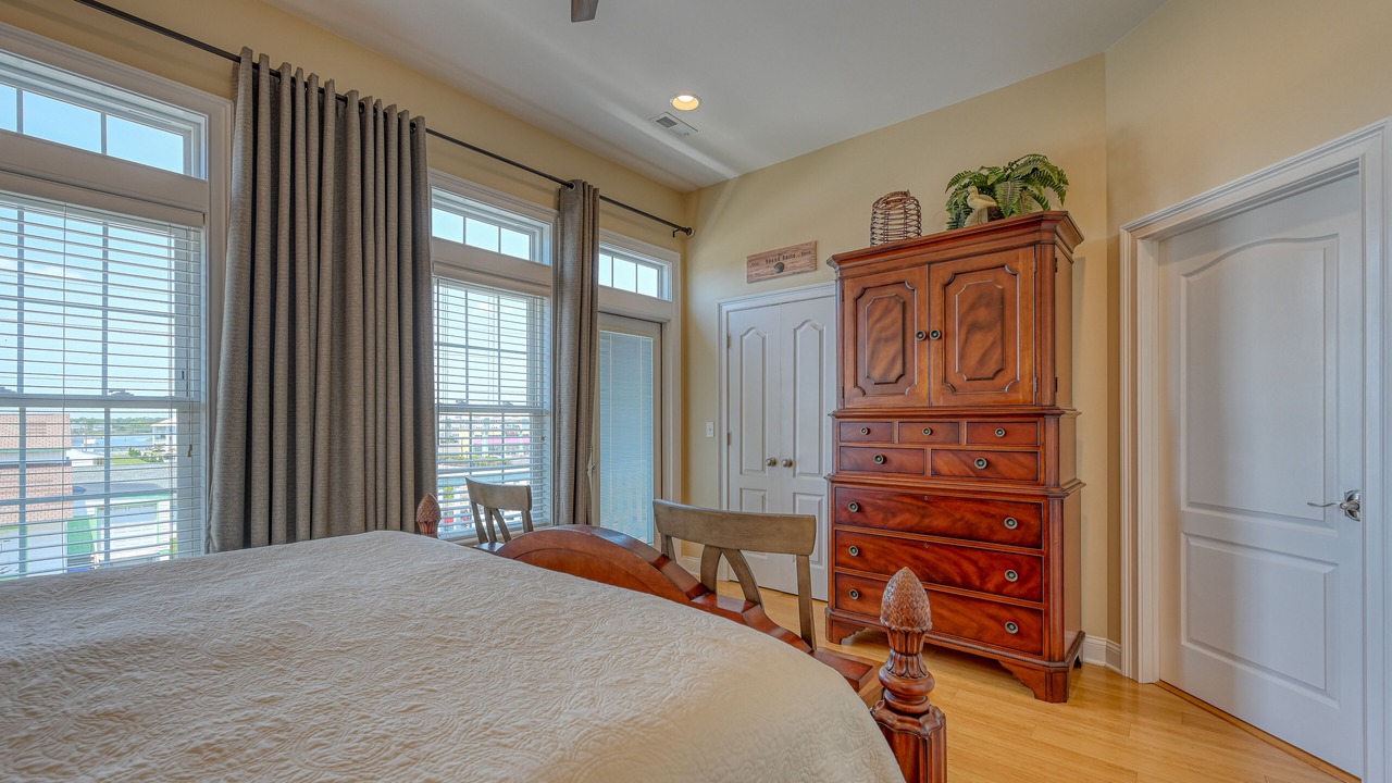 Photo of Bedroom in Surf City