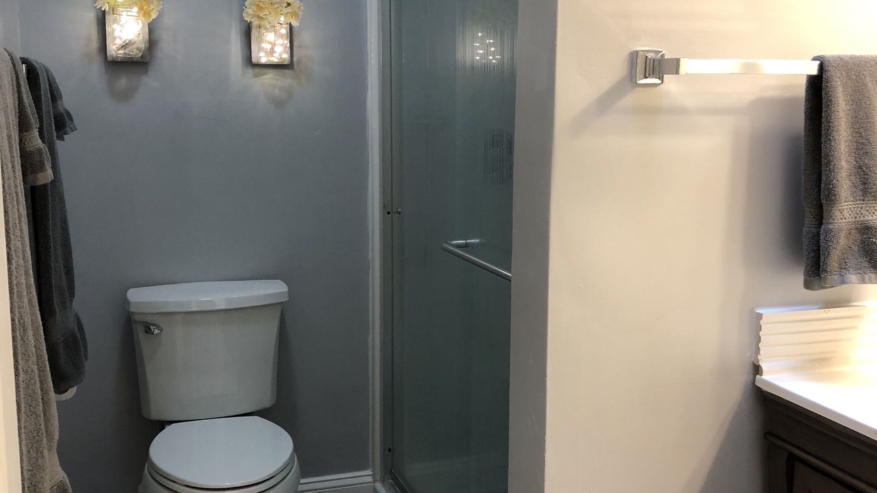 Photo of Bathroom in Fairfield Harbour