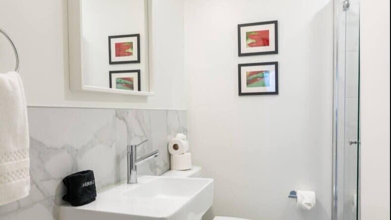 Photo of Bathroom in Cannonborough Elliotborough