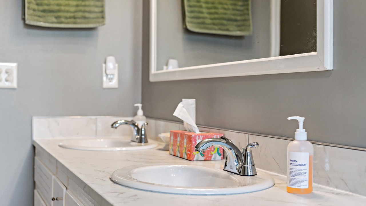 Photo of Bathroom in Newland