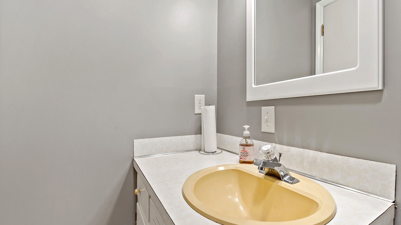 Photo of Bathroom in Newland