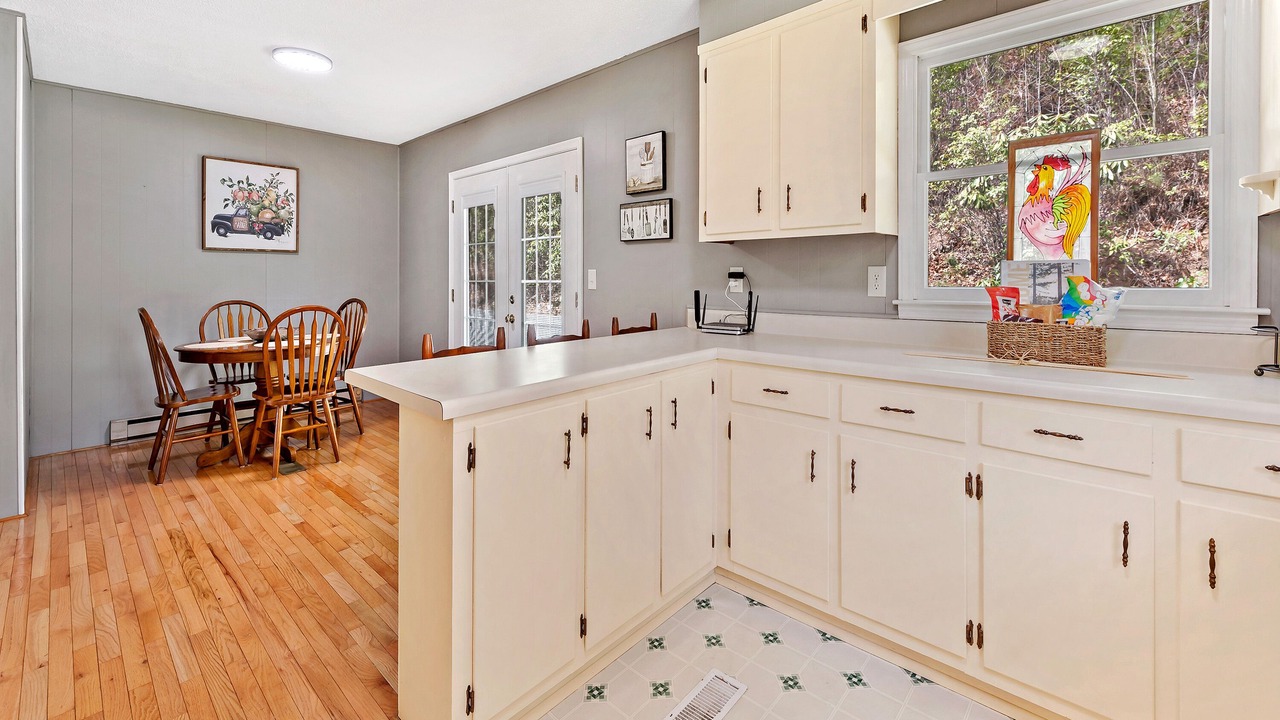 Photo of Kitchen in Newland