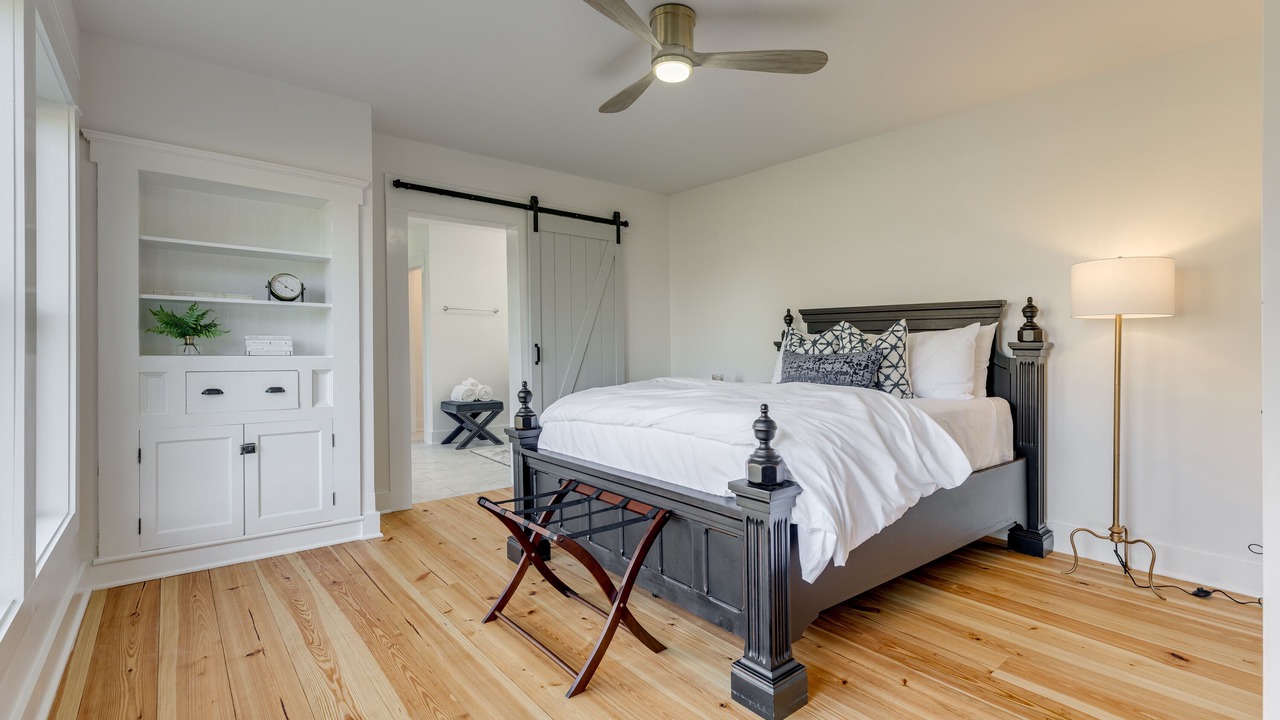 Photo of Bedroom in Monroe