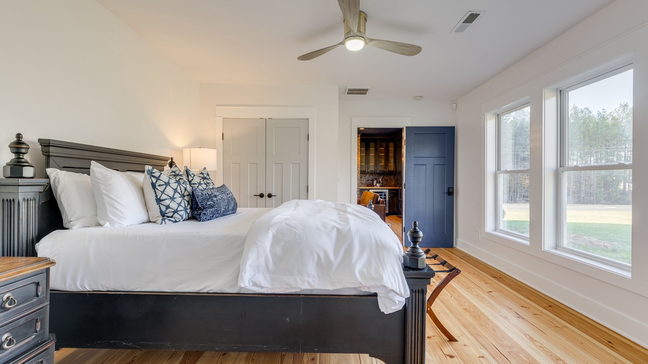 Photo of Bedroom in Monroe