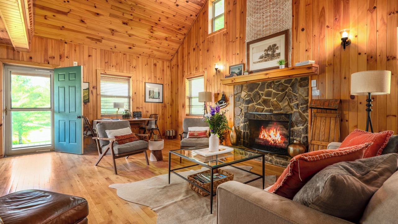 Photo of Livingroom in Crumpler