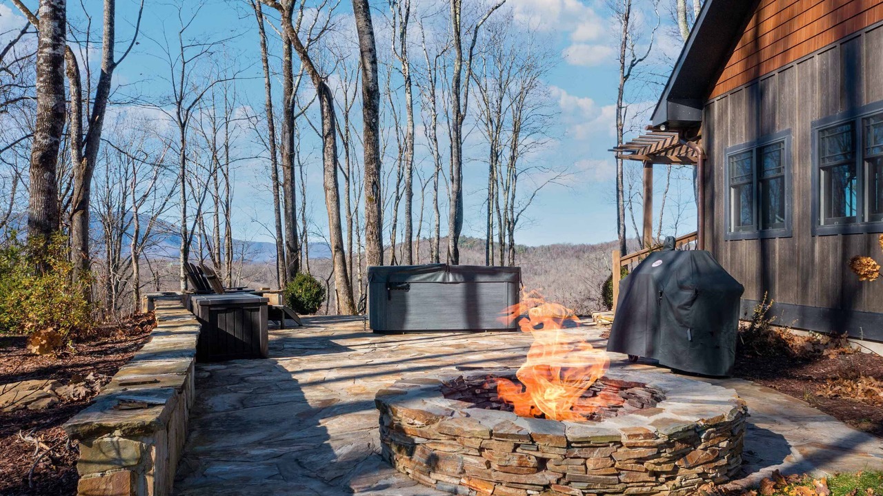Photo of Outdoor in Spruce Pine