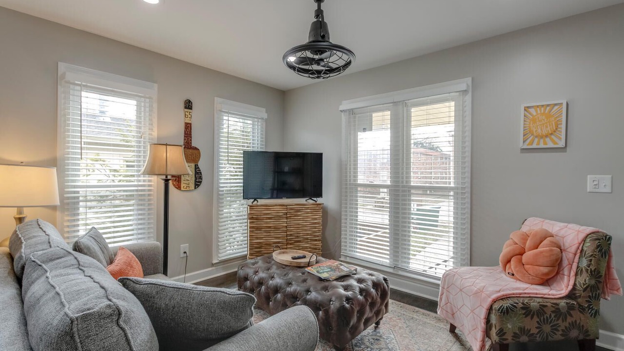 Photo of Bedroom in Hillsboro West End