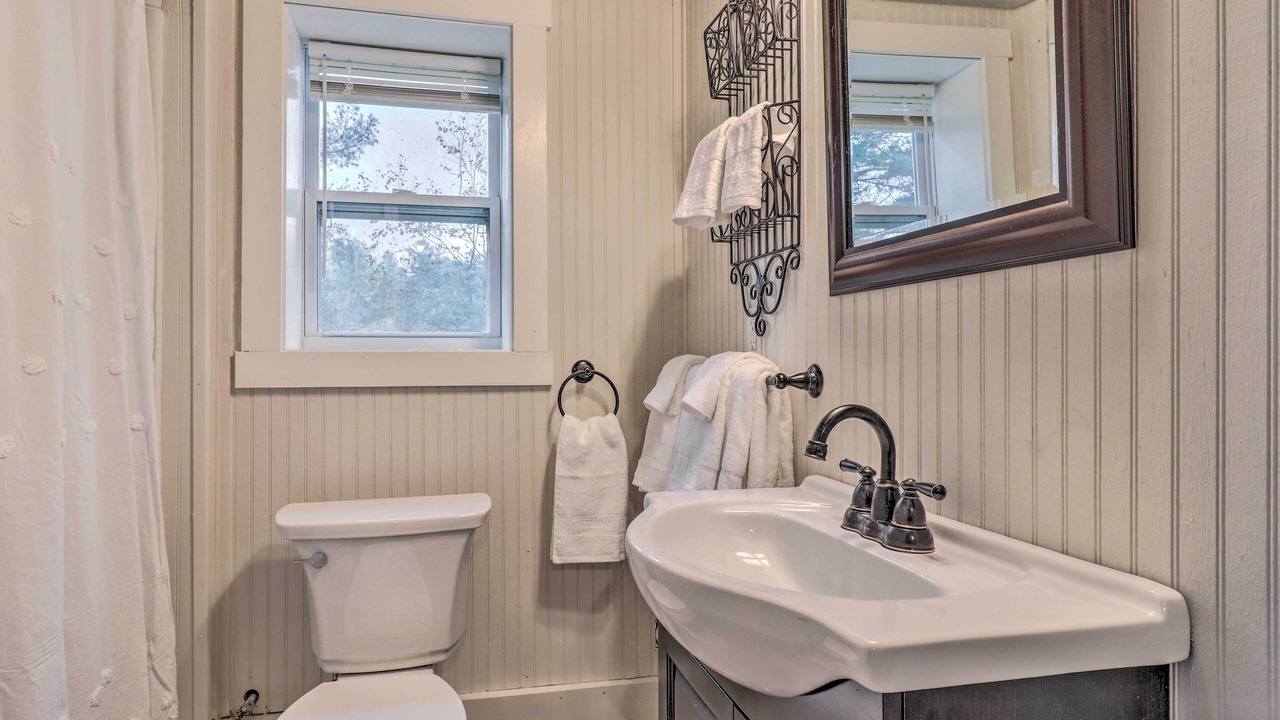 Photo of Bathroom in Hendersonville