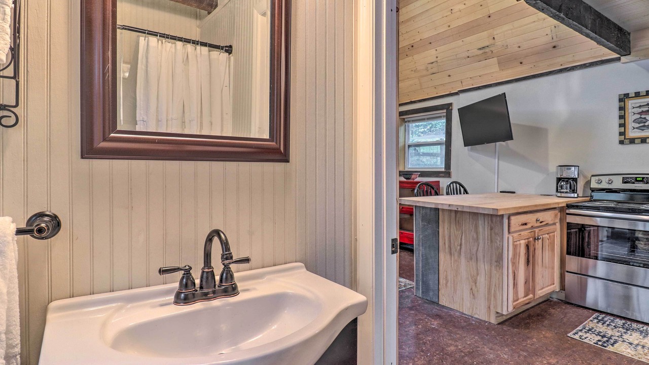 Photo of Bathroom in Hendersonville