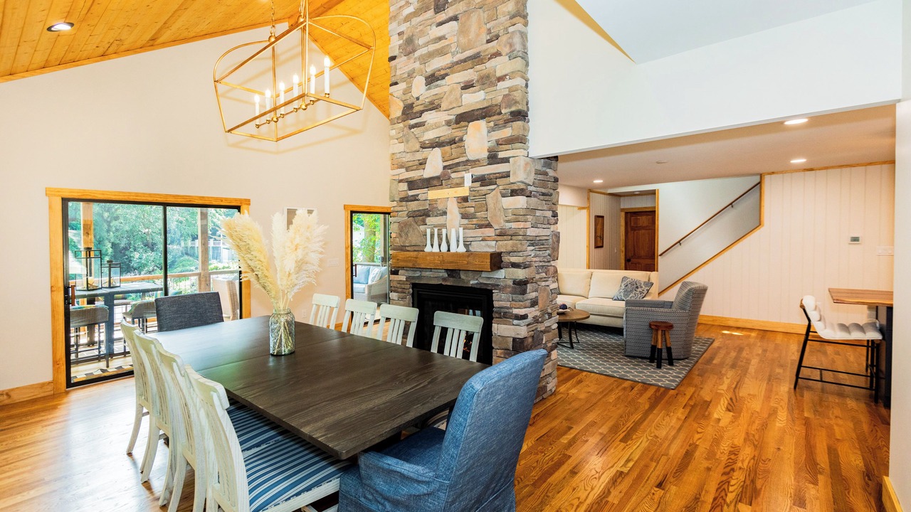 Photo of Bedroom in Lake Lure
