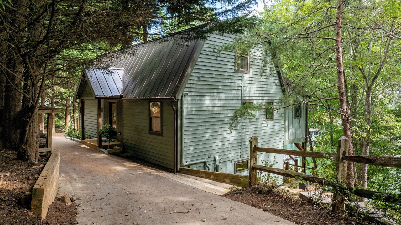 Photo of Outdoor in Lake Lure