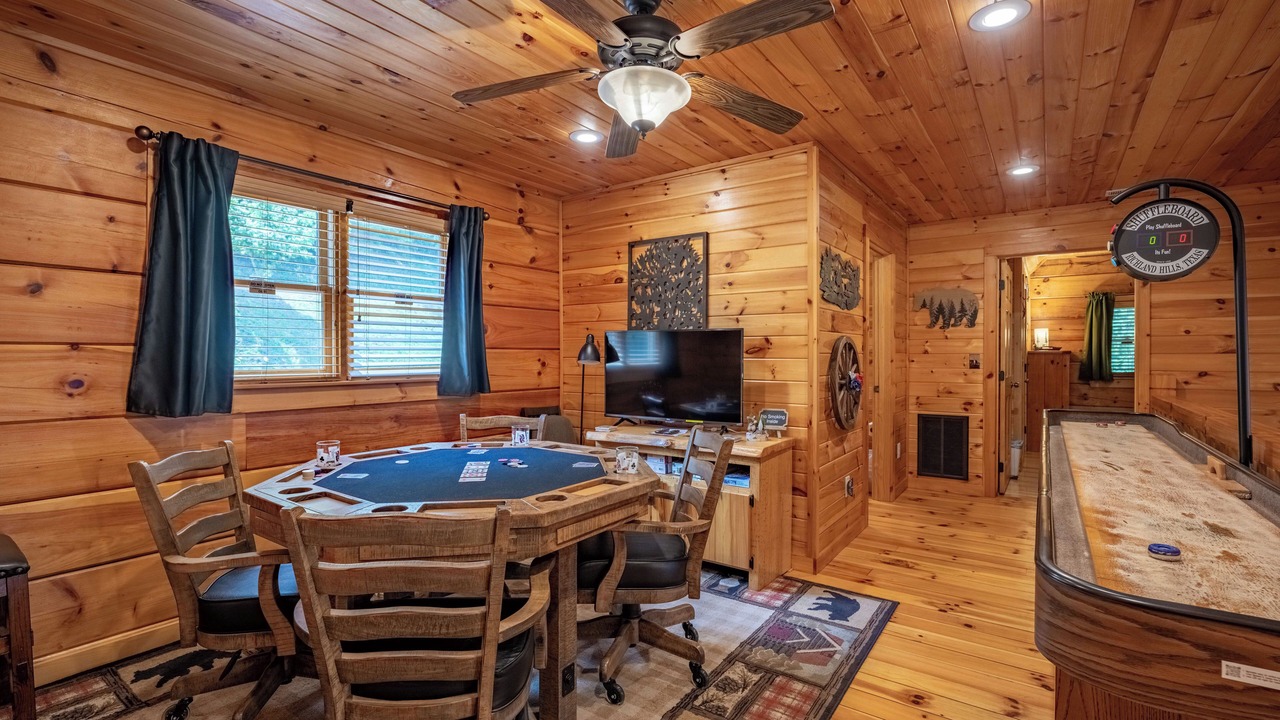 Photo of Bedroom in Brasstown