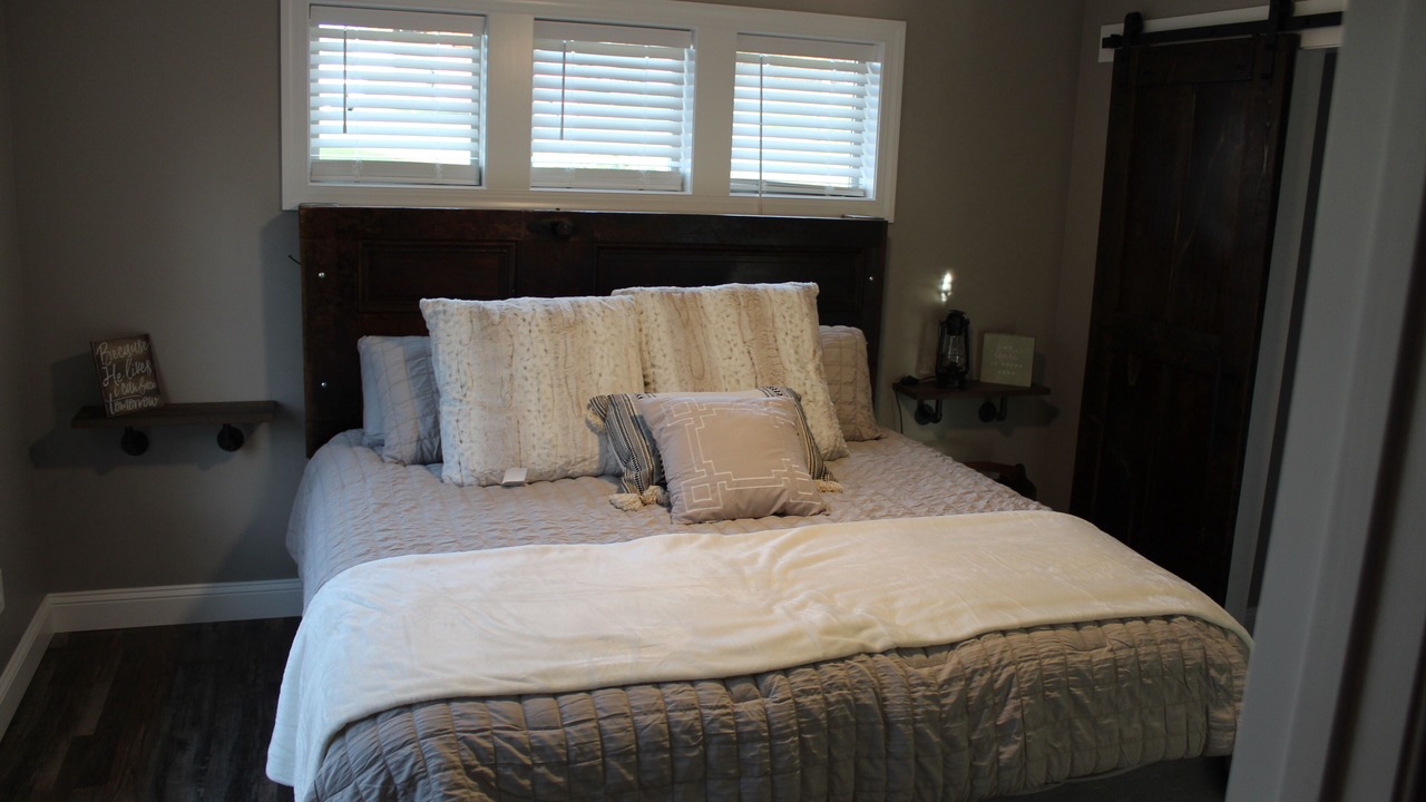 Photo of Bedroom in Hendersonville