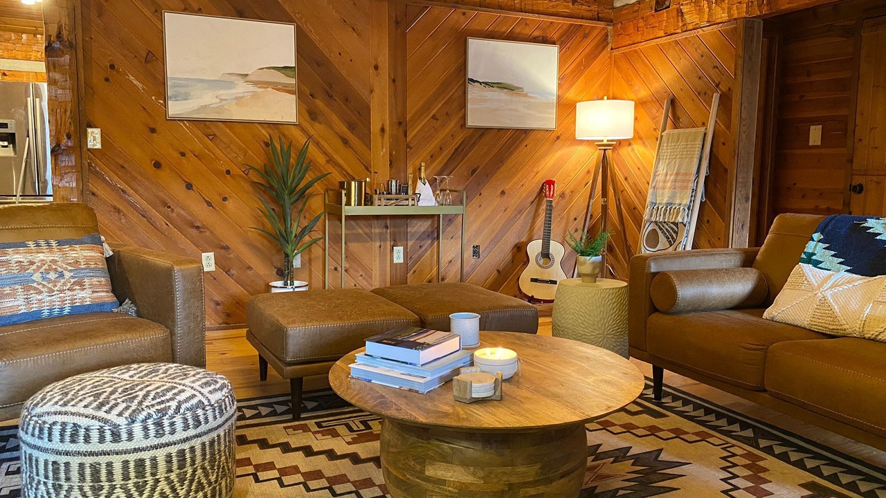 Photo of Livingroom in Weaverville