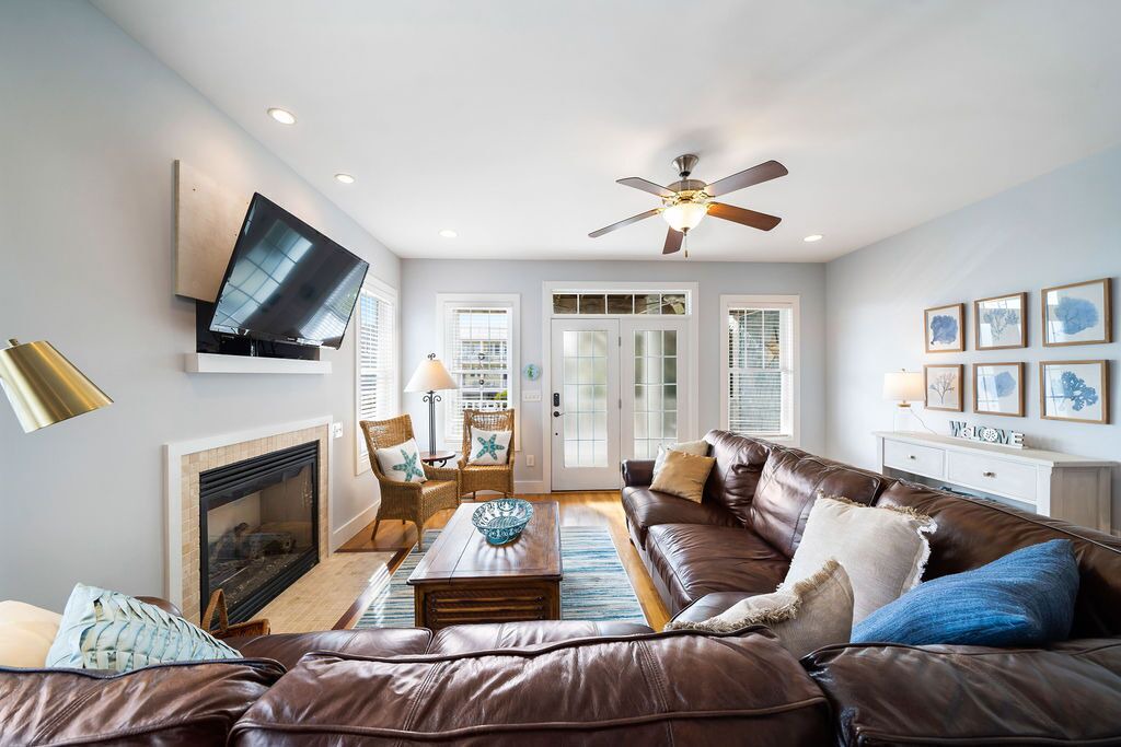 Photo of Livingroom in Wilmington Beach
