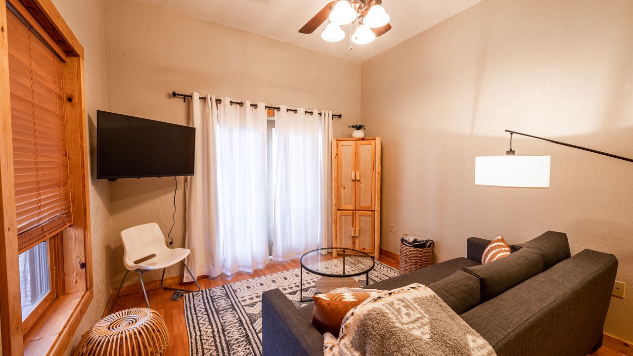 Photo of Livingroom in Topton