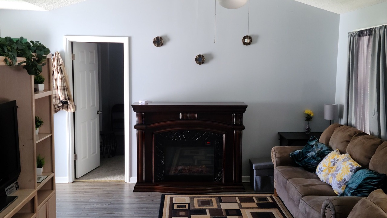 Photo of Bedroom in Garner
