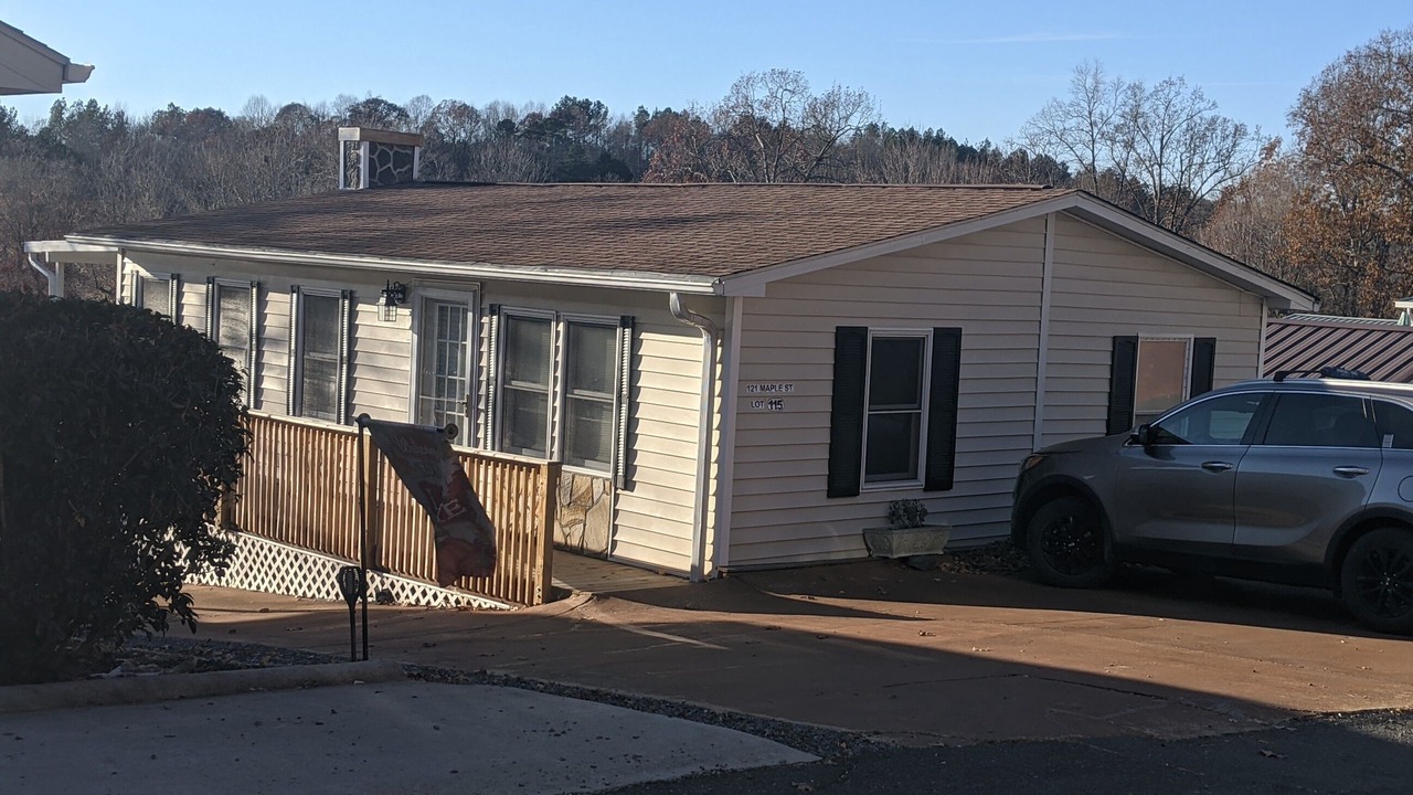 Photo of Outdoor in New London