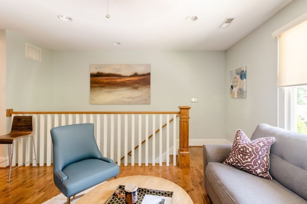 Photo of Livingroom in Fourth Ward