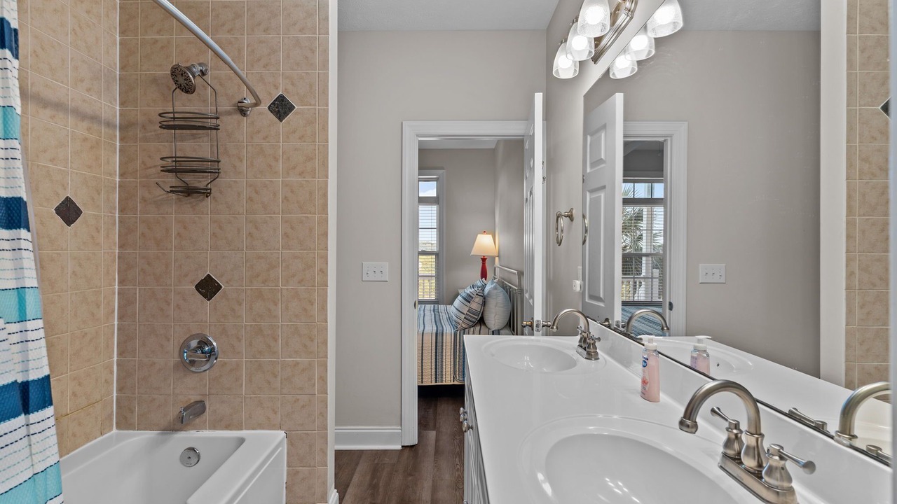 Photo of Bathroom in Ash