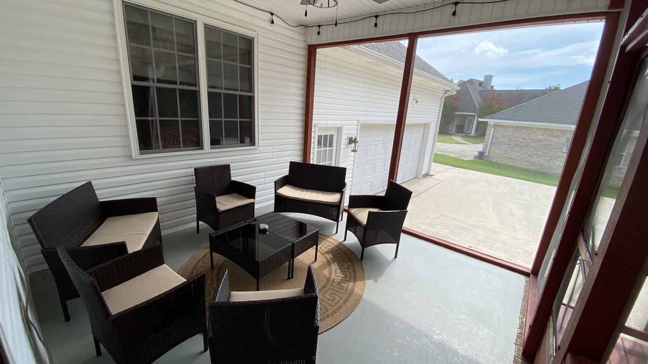 Photo of Patio Balcony in Dowelltown
