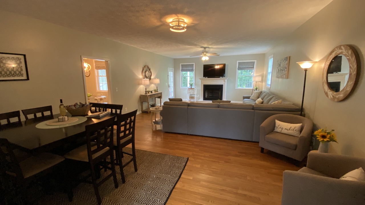 Photo of Livingroom in Dowelltown