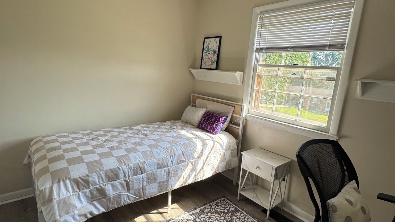 Photo of Bedroom in Pine Forest