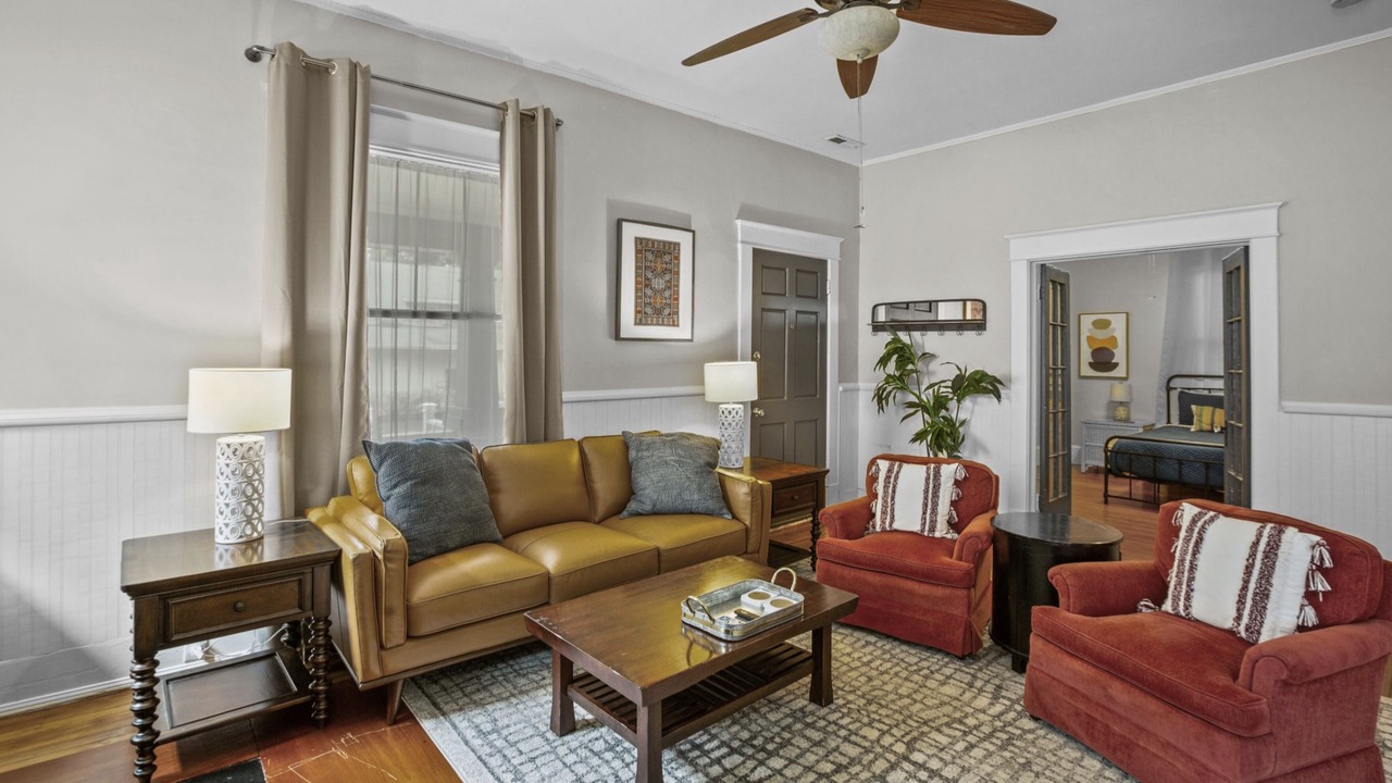 Photo of Livingroom in Greenville