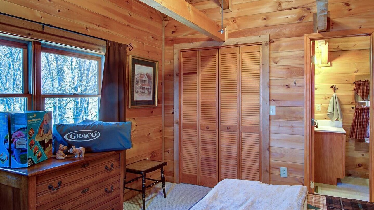 Photo of Bedroom in Zionville