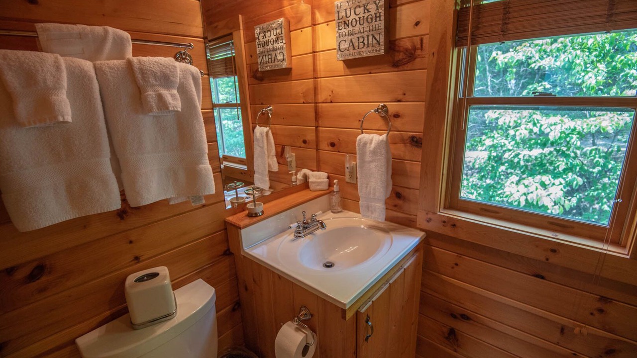 Photo of Bathroom in Buck Mountain
