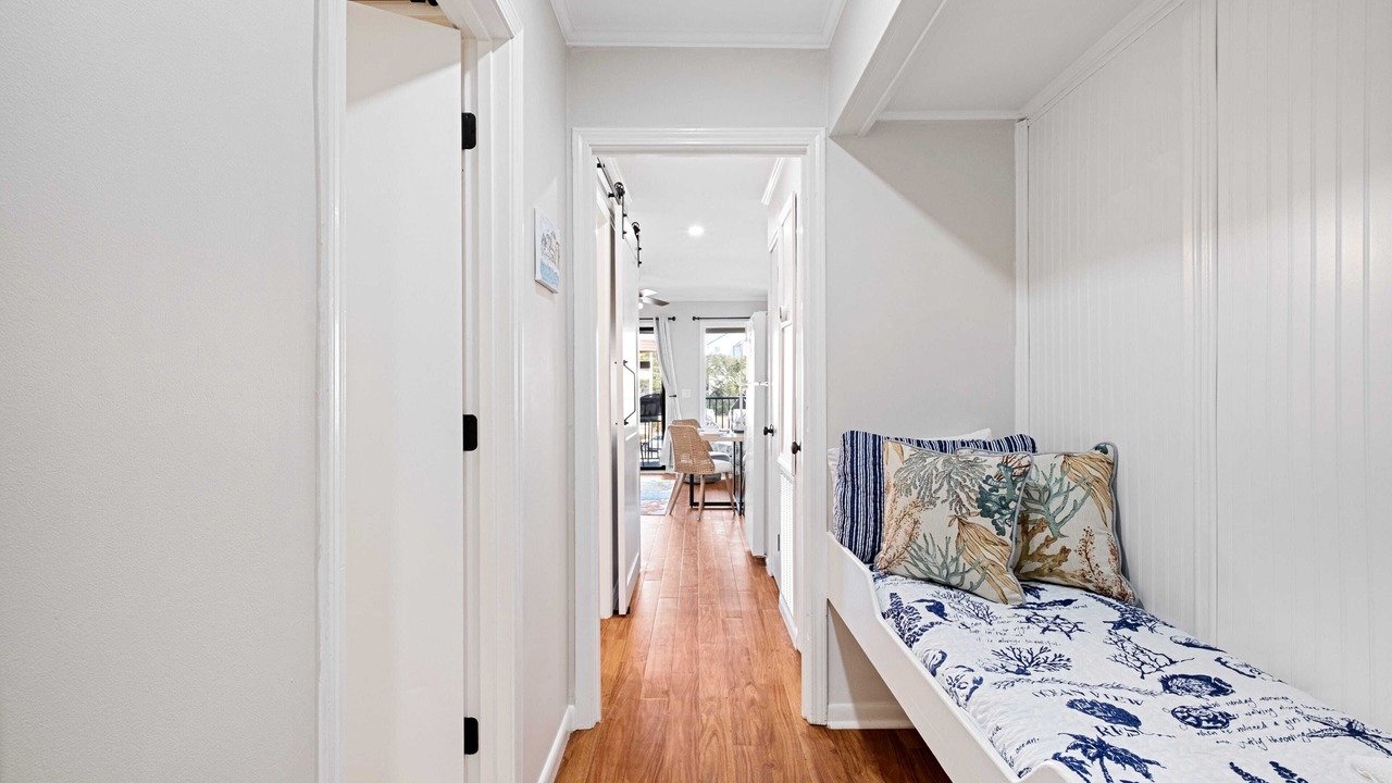 Photo of Bedroom in Folly Field