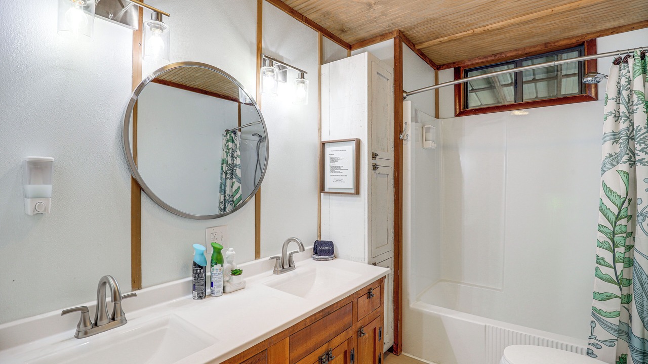 Photo of Bathroom in Wolf Laurel