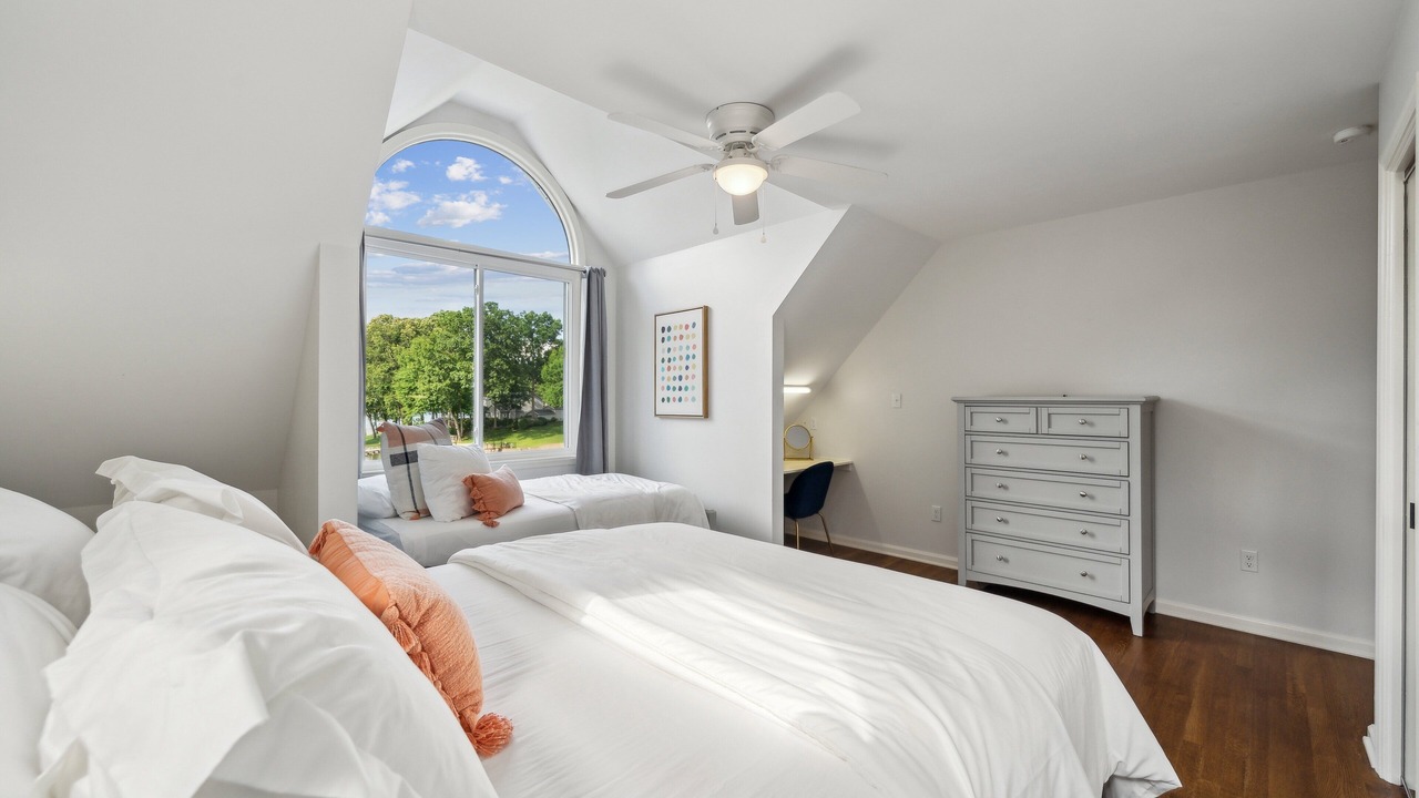 Photo of Bedroom in Lake Norman of Catawba