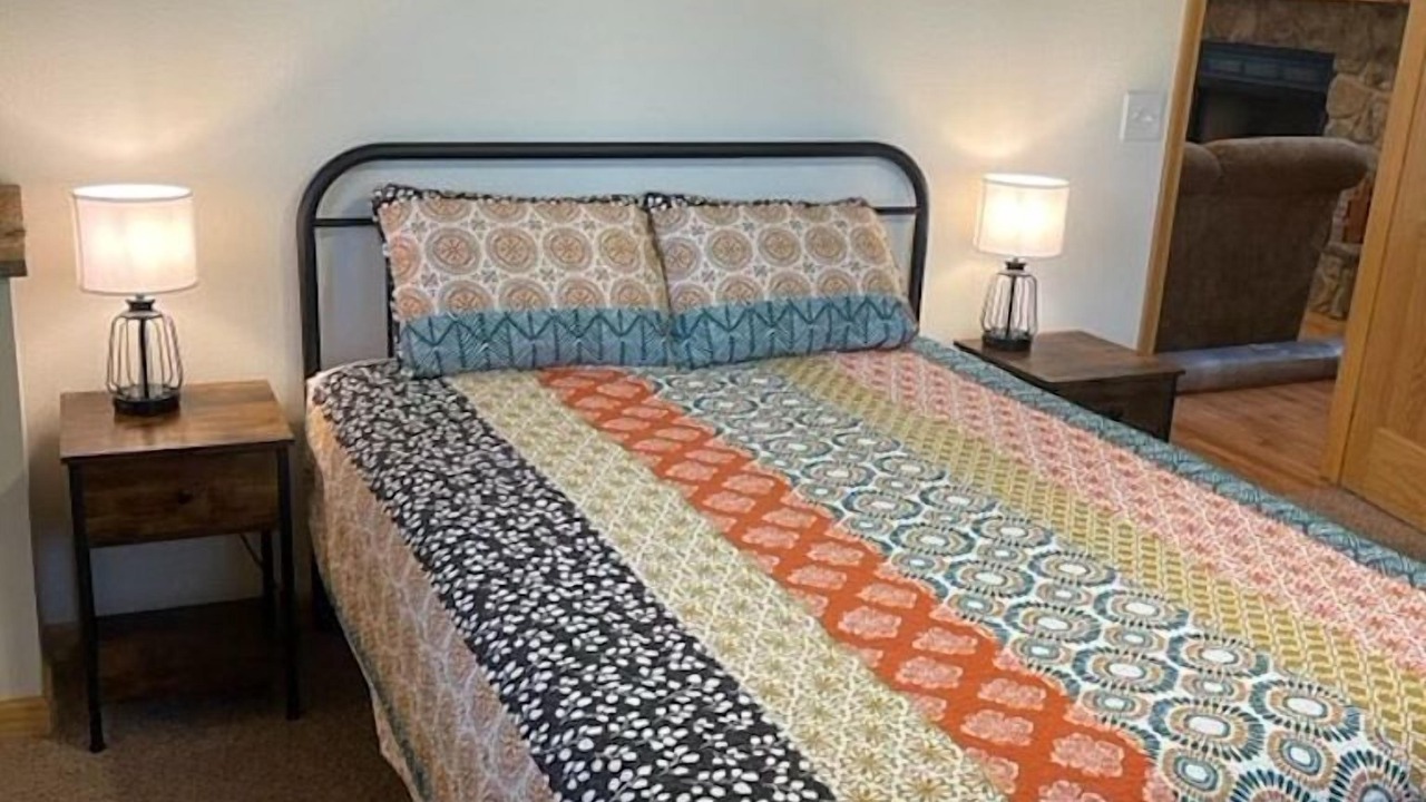Photo of Bedroom in Murphy