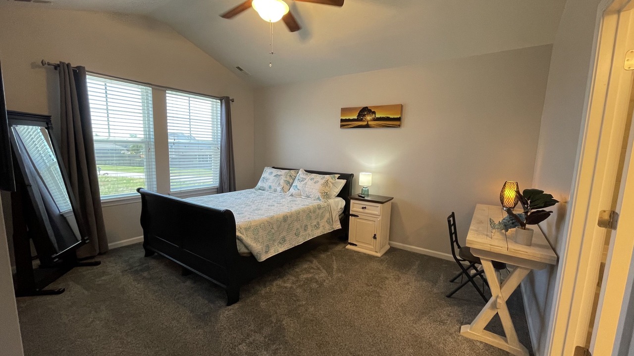 Photo of Bedroom in Murraysville