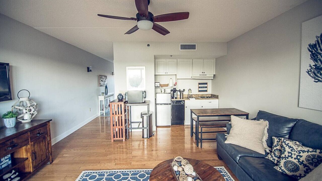 Photo of Livingroom in Downtown Wilmington